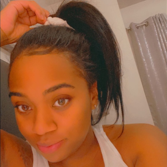 zoeylondon2